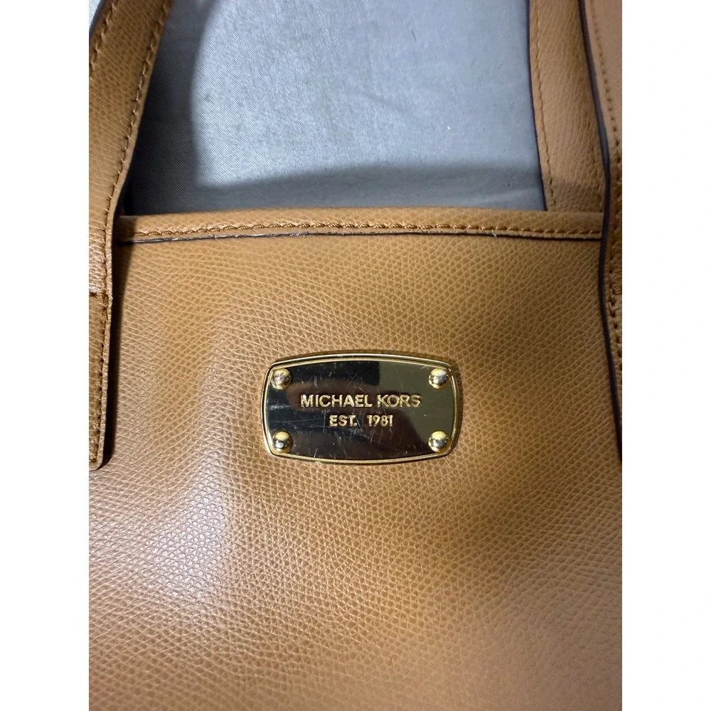 Michael Kors Saffiano Leather Tote Bag Tan Camel Gold Hardware Logo - Picture 4 of 10